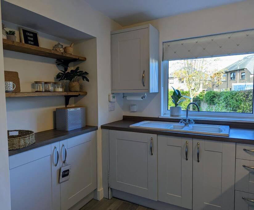 Parkview Cottage - Lovely Home With Cosy Fireplace 카누스티 외부 사진